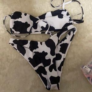 Brand new !! Never worn ordered two of the same!